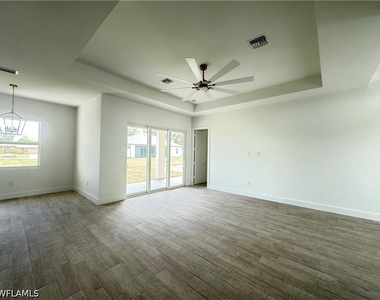 1421 Ne 17th Avenue - Photo Thumbnail 3