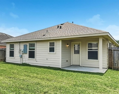 3934 Hawthorne Glen Court - Photo Thumbnail 13