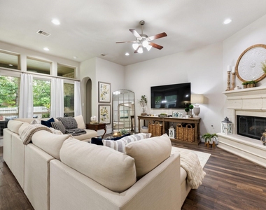 19 Cohasset Place - Photo Thumbnail 11