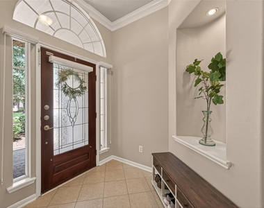 11518 Columbia Pines Lane - Photo Thumbnail 3
