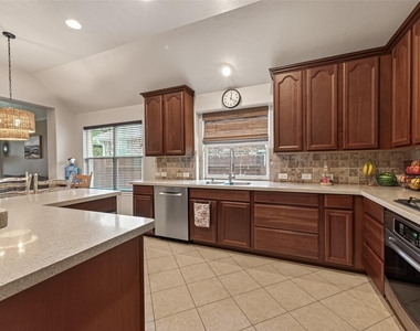 11518 Columbia Pines Lane - Photo Thumbnail 16