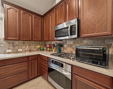 11518 Columbia Pines Lane - Photo Thumbnail 17