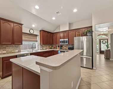 11518 Columbia Pines Lane - Photo Thumbnail 14