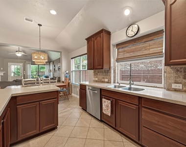 11518 Columbia Pines Lane - Photo Thumbnail 18