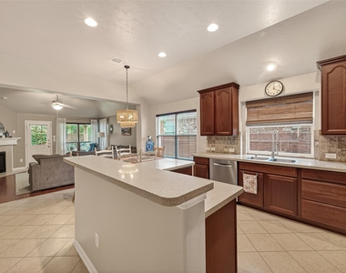 11518 Columbia Pines Lane - Photo Thumbnail 15