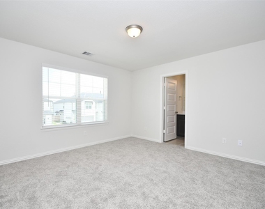 27823 Western Creek Ct - Photo Thumbnail 21