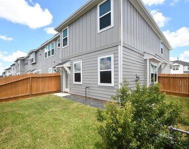 27823 Western Creek Ct - Photo Thumbnail 30