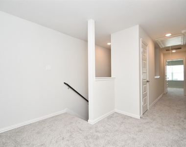 27823 Western Creek Ct - Photo Thumbnail 17