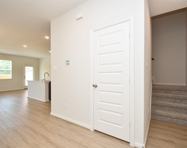 27823 Western Creek Ct - Photo Thumbnail 16