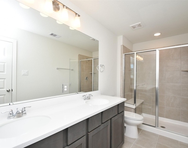 27823 Western Creek Ct - Photo Thumbnail 22