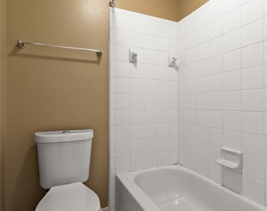 4111 Surreydon Drive - Photo Thumbnail 28