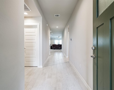 13005 Oleander Bay Lane - Photo Thumbnail 3