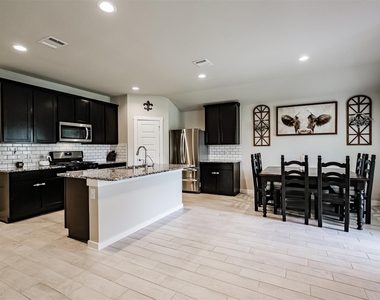13005 Oleander Bay Lane - Photo Thumbnail 17