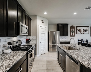 13005 Oleander Bay Lane - Photo Thumbnail 12