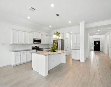 15011 Old Horseshoe Lake Drive - Photo Thumbnail 8