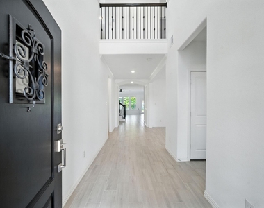 15011 Old Horseshoe Lake Drive - Photo Thumbnail 2