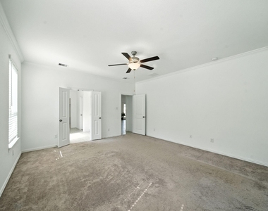 15011 Old Horseshoe Lake Drive - Photo Thumbnail 21