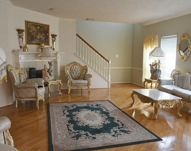 6714 Portuguese Bend Drive - Photo Thumbnail 2