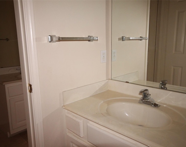 6714 Portuguese Bend Drive - Photo Thumbnail 16