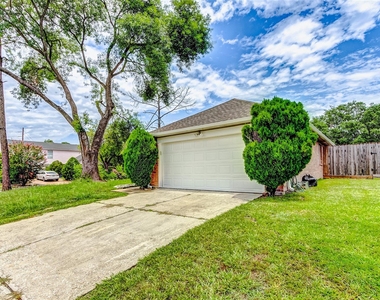 8410 Fawn Wind Court - Photo Thumbnail 1