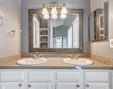 8410 Fawn Wind Court - Photo Thumbnail 19