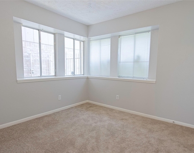 21310 Park Run Drive - Photo Thumbnail 10