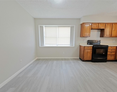 21310 Park Run Drive - Photo Thumbnail 6