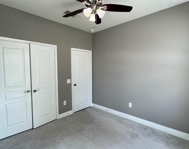 5030 Rue Dela Croix Drive - Photo Thumbnail 18