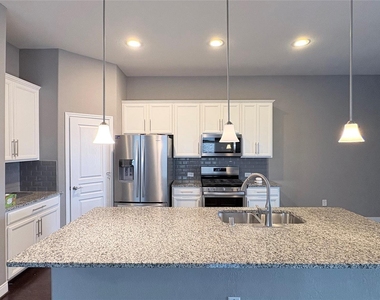 5030 Rue Dela Croix Drive - Photo Thumbnail 3