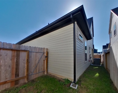 22824 Frassino Place - Photo Thumbnail 14