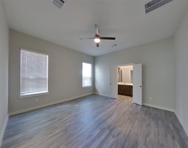 22824 Frassino Place - Photo Thumbnail 5