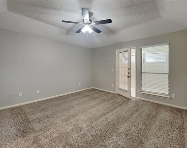 18138 Garden Manor Drive - Photo Thumbnail 7