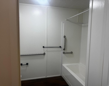 13929 Eagle Pass Street - Photo Thumbnail 7