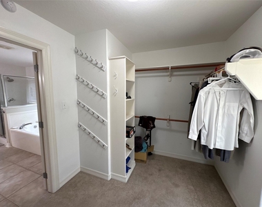 308 Williamsburg Avenue - Photo Thumbnail 17