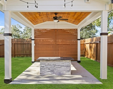 1030 Grand Junction Drive - Photo Thumbnail 16