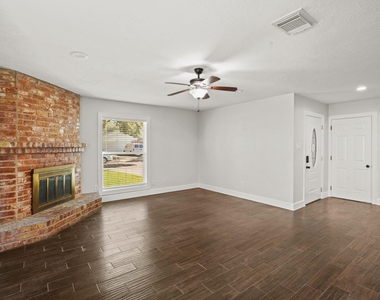 1030 Grand Junction Drive - Photo Thumbnail 3