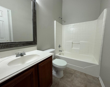 13196 Miller Lane - Photo Thumbnail 19