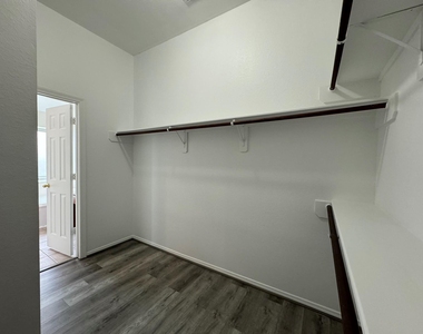 13196 Miller Lane - Photo Thumbnail 18