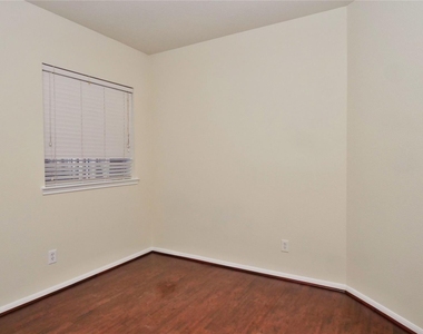 25206 Bright Hollow Lane - Photo Thumbnail 12