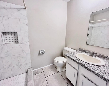 3021 Sycamore Avenue - Photo Thumbnail 14