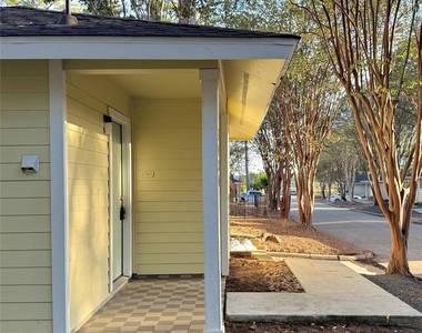 3424 Balboa Circle - Photo Thumbnail 2