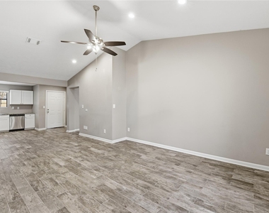 3424 Balboa Circle - Photo Thumbnail 7