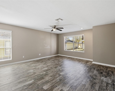3424 Balboa Circle - Photo Thumbnail 24