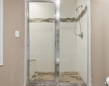 3424 Balboa Circle - Photo Thumbnail 22