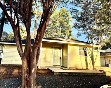 3424 Balboa Circle - Photo Thumbnail 1