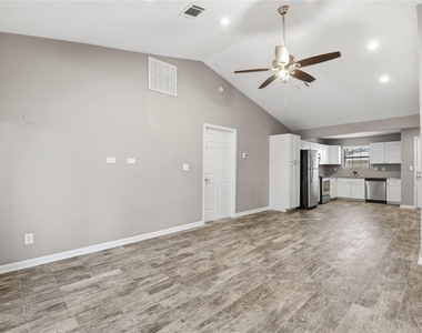 3424 Balboa Circle - Photo Thumbnail 3
