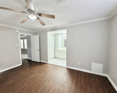 1311 6th Street - Photo Thumbnail 8