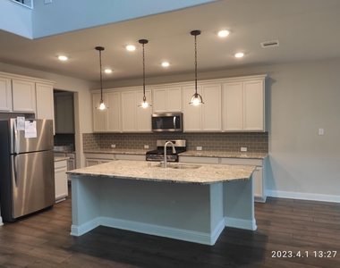 24210 Ivory Sunset Lane - Photo Thumbnail 4