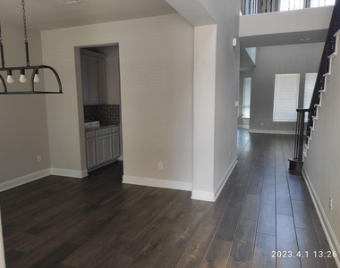 24210 Ivory Sunset Lane - Photo Thumbnail 2