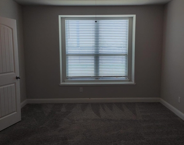 24210 Ivory Sunset Lane - Photo Thumbnail 15